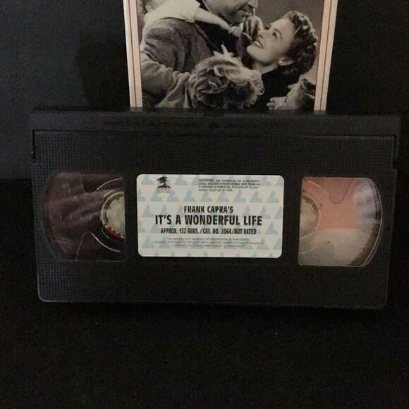 It’s a wonderful life on VHS - Picture 3 of 4